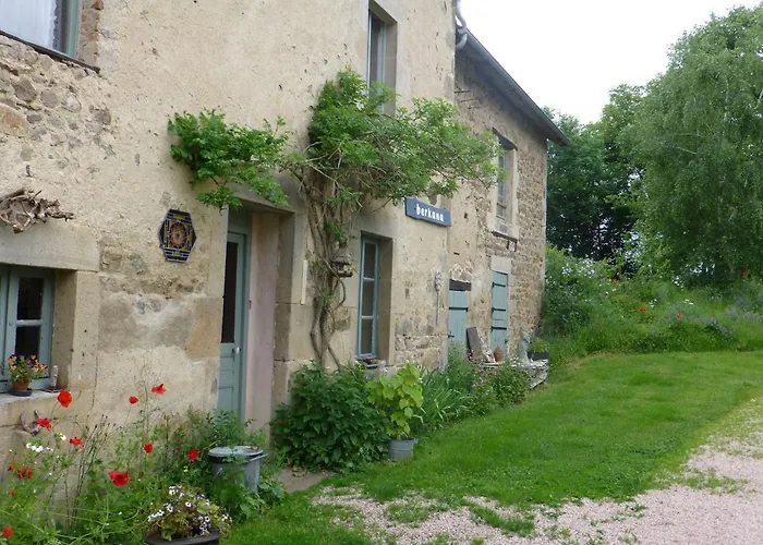 Les Bouis Holiday home Saint-Hilaire (Puy-de-Dome)